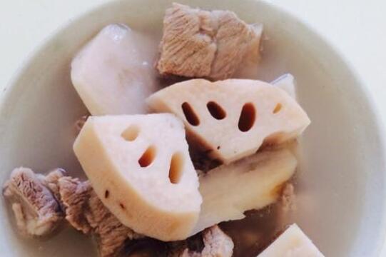 连藕汤怎么做 喝莲藕汤的作用与益处
