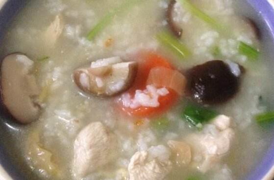 屈头鸡煮粥有什么功效
