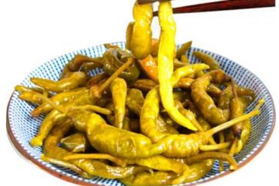 如何腌红辣椒又脆又美味