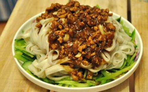 黄豆酱如何做炸酱面