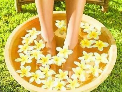 泡脚的水,水温度