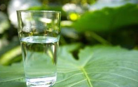 夏天养生人体有＂六怕＂ 双眼怕晒颈椎骨怕吹