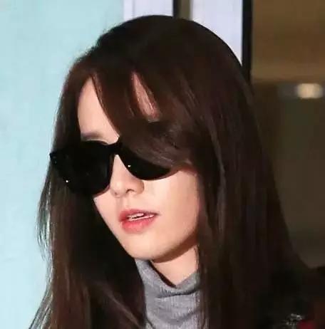 狗啃式刘海choppy bangs够非主流女生 透明色八字刘海扎法